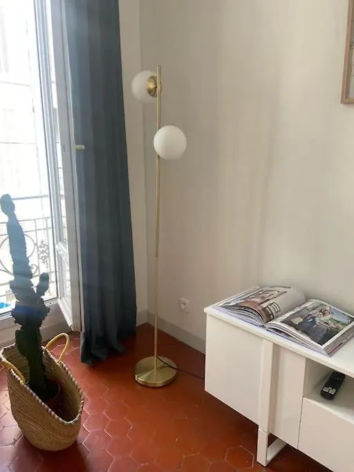 Superbe Appartement Spacieux, Calme, Central تولون شقة