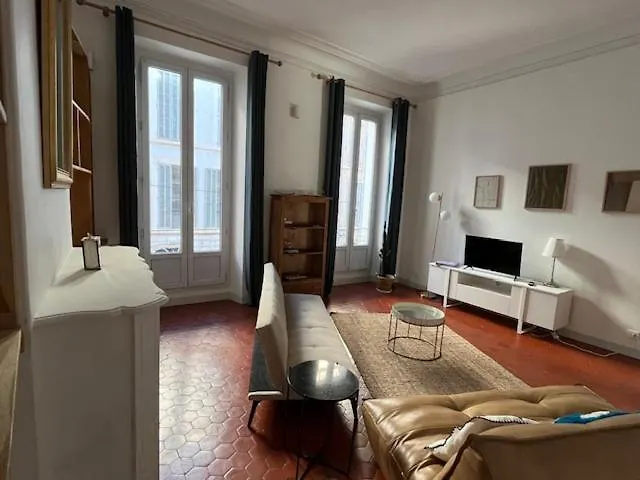Superbe Appartement Spacieux, Calme, Central تولون